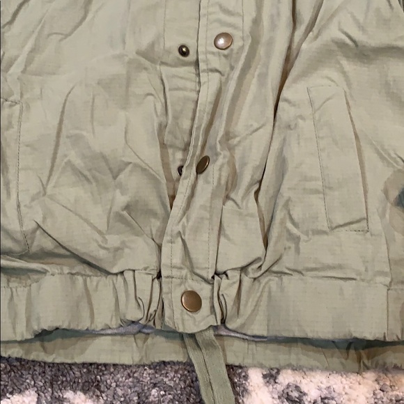 Cat & Jack Boys light weight jacket M8/10 - Picture 3 of 6